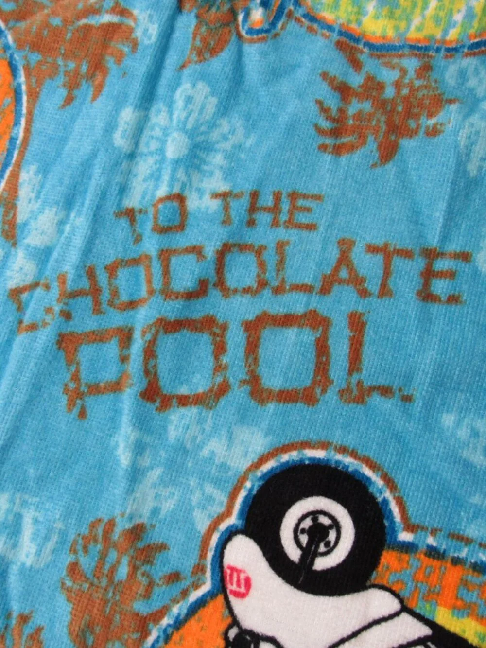 NWT 2013 M&M's World Towel Bag / 2-in-1 Beach Towel transform to Drawstring Tote